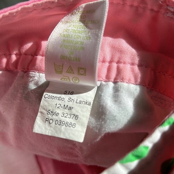 Lilly Pulitzer floral shorts - Picture 6 of 6